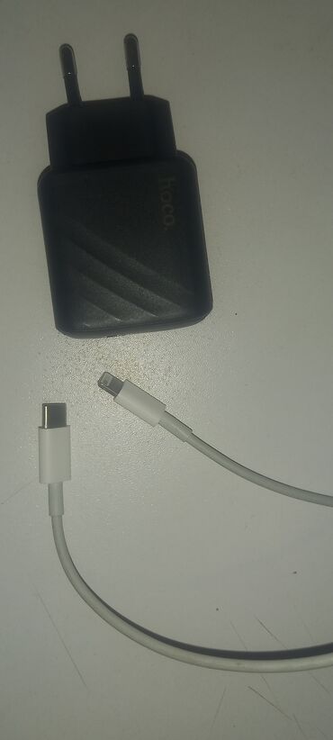 aple 8: Adapter Apple, 12 Vt, Yeni