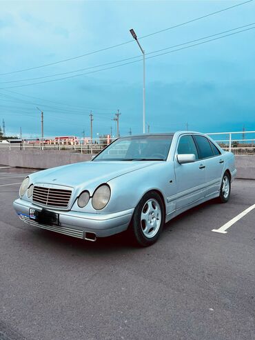 фолсваген б 4: Mercedes-Benz MB 100: 1999 г., 4.3 л, Типтроник, Бензин, Седан