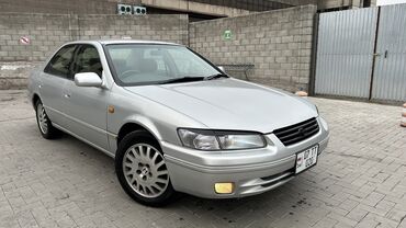 Toyota: Toyota Camry: 1998 г., 2.2 л, Робот, Бензин, Седан