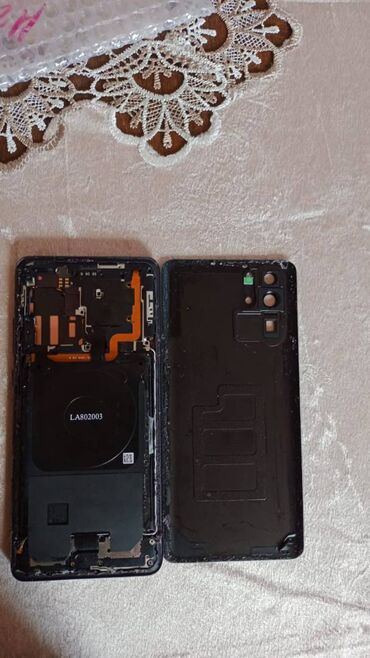 telefon üçün ekran şəkilləri: Huawei P30, Barmaq izi