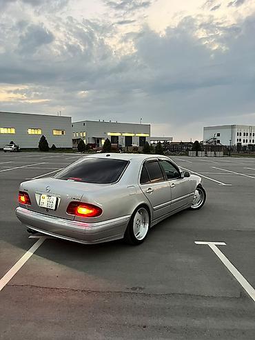 латор: Mercedes-Benz E-класс AMG: 2000 г., 4.3 л, Автомат, Бензин, Седан — 2