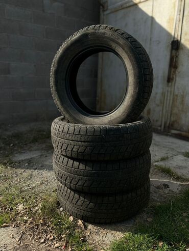 Шины: Шины 195 / 65 / R 15, Зима, Б/у, Комплект, Легковые, Япония, Bridgestone