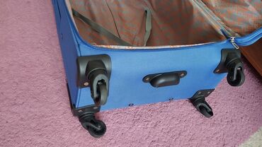 Чемоданы: Чемодан, Новый, Средний (40 - 70 л), С выдвижной ручкой, Водонепроницаемость, Вращающиеся колеса на 360° — 7