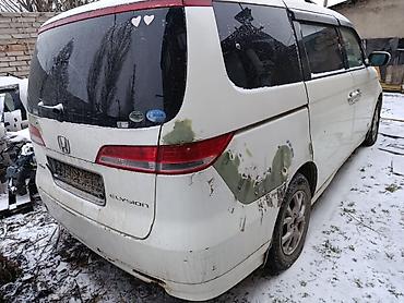 левый: Honda Elysion: 2004 г., 2.4 л, Автомат, Бензин, Минивэн — 6