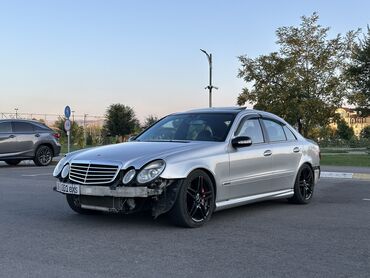 Mercedes-Benz: Mercedes-Benz E 500: 2003 г., 5 л, Автомат, Бензин, Седан