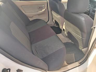 elantra 2016: Hyundai Elantra: 2 l | 2004 il Sedan — 8