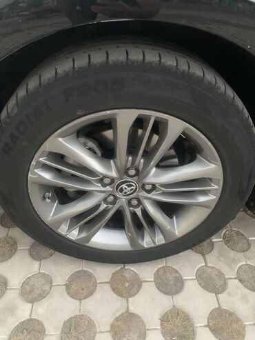 Toyota: Toyota Camry: 2016 г., 2.5 л, Автомат, Бензин, Седан at lalafo.kg — 9 Toyota: Toyota Camry: 2016 г., 2.5 л, Автомат, Бензин, Седан — 9