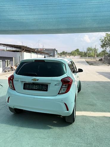 трекер авто: Chevrolet Spark: 2017 г., 1 л, Автомат, Бензин, Хэтчбэк — 3