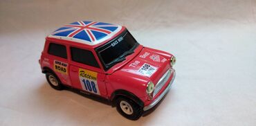 kosulja za bebe: Carrarama Mini Cooper oko 1:28(13 cm.) transformer slika 4