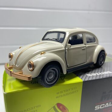 Игрушки: Культовая модель Volkswagen Beetle, знаменитый «Жук» Металлический