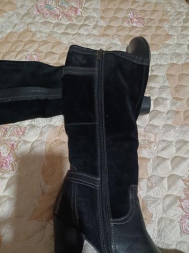 Сапоги: Женские сапоги черного цвета из комбинированных материалов, с подошвой — 3