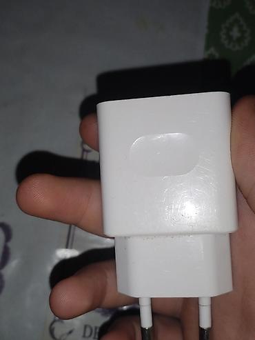 adapt: Huawei SuperCharge divar adapteri Model: HW-100225E00 Giriş — 3