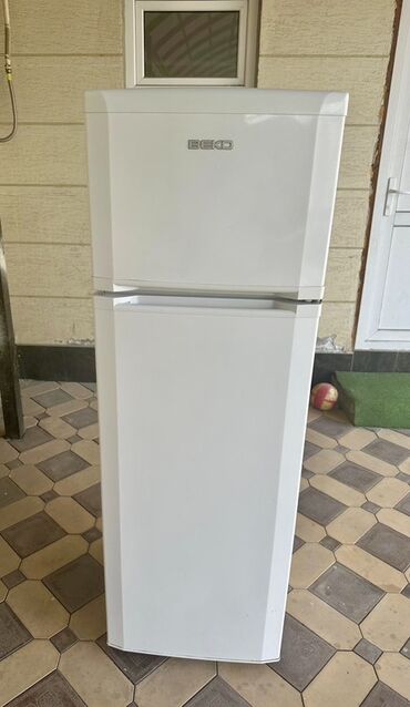 Холодильники: Холодильник Beko, Двухкамерный, De frost (капельный)