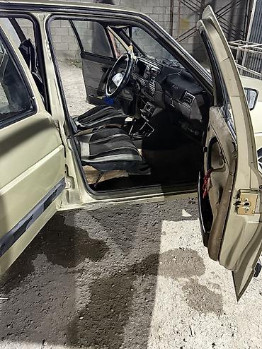 Volkswagen: Volkswagen Jetta: 1987 г., 1.8 л, Механика, Бензин, Седан — 13
