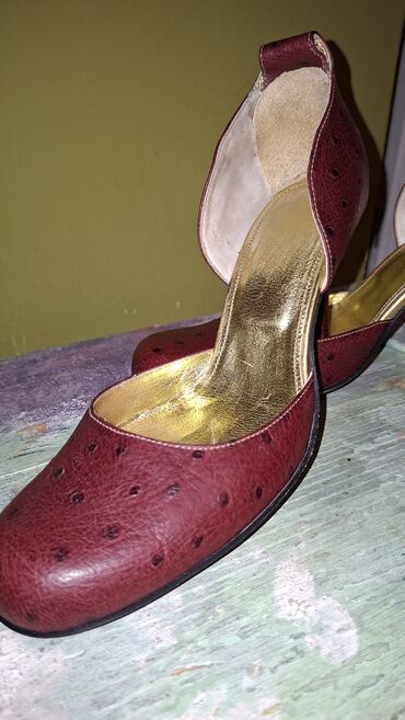 Salonke: Salonke, 40 — 10