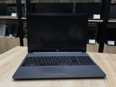 HP: İşlənmiş HP 15.6 ", AMD Ryzen 3, 256 GB