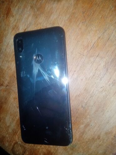 Motorola: Motorola Moto E6 na lalafo.rs — 7 Motorola: Motorola Moto E6 — 7