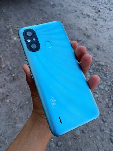 телевоны: ITEL A49, 32ГБ, В ОТЛИЧНОМ СОСТОЯНИИ