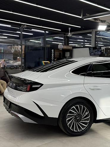 гибрид соната: Hyundai Sonata: 2024 г., 2 л, Автомат, Гибрид, Седан — 5