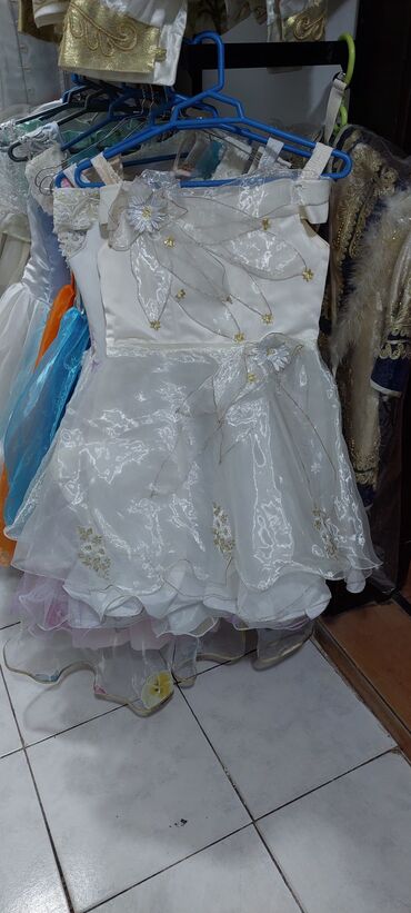 Donlar: Qiz uşagi ucun 30 eded geyimler 5 yaşdan 12 yaşa kimi .baxir — 25