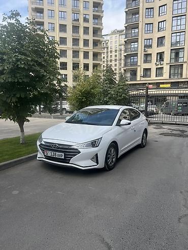 Hyundai Elantra: 2019 г., 1.6 л, Вариатор, Бензин, Седан at lalafo.kg Hyundai Elantra: 2019 г., 1.6 л, Вариатор, Бензин, Седан
