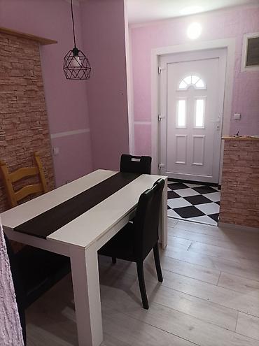 Dugoročni najam stanova: Namešten stan u kući, 50m2, na prvom spratu, zaseban ulaz Dvosoban — 11