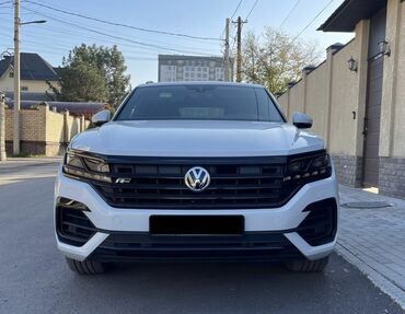 novyi volkswagen touareg: Volkswagen Touareg: 2019 г., 3 л, Робот, Бензин, Внедорожник