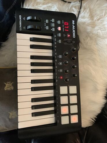 Midi-klaviaturalar: Midi-klaviatura, M-Audio, İşlənmiş, Pulsuz çatdırılma