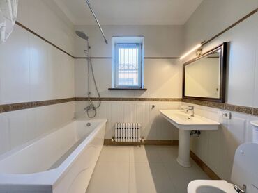 Долгосрочная аренда домов: 320 м², 5 комнат — 26