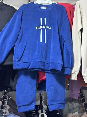 nike tech fleece: Детский комплект из двух предметов: свитшот и брюки. - Цвет — 1