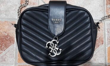 Torbe: T A Š N E 👜 👝 👝 Veliki izbor tasni od manjih do velikih Nike velika — 14