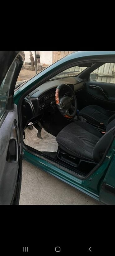 Volkswagen: Volkswagen Passat Variant: 1994 г., Механика, Бензин, Универсал — 8