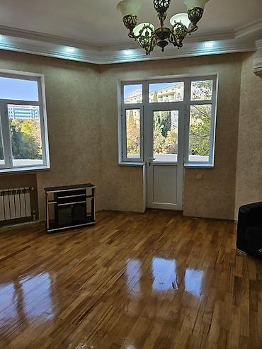 Mənzillər: 8 noyabr mt Azər Əliyev küç 16/2 mərtəbəsi sahəsi 145 kv 3 otaqlı — 5