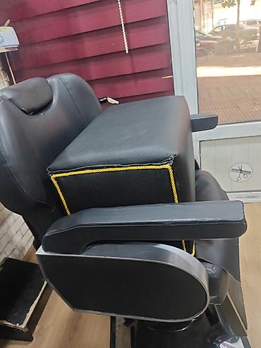 Salon, tibbi mebel: Bərbər kreslosu üçün Pofik satılır Deri materialıdır Uşaq saçı kəsmək — 2