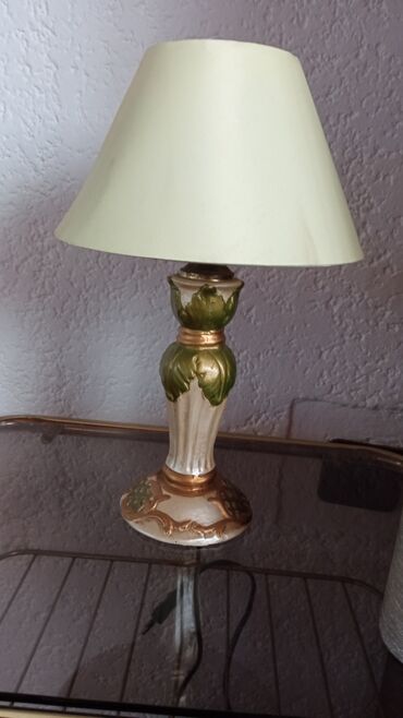 Home & Garden: Table lamp, color - Beige, Used