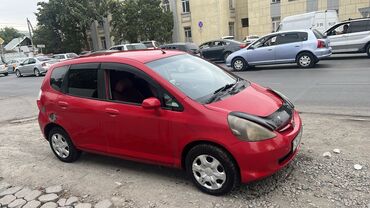 обмен на малолетражку: Honda Fit: 2001 г., 1.3 л, Автоматтык, Бензин, Хетчбек