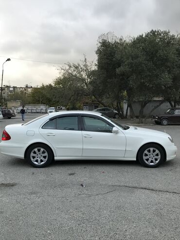 Mercedes-Benz: Mercedes-Benz E 200: 2.2 l | 2006 il Sedan — 3
