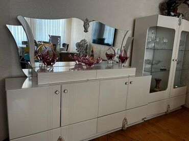 qapi dekorlari: Сервант