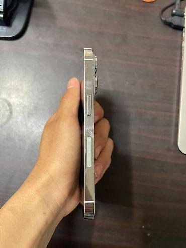 Apple iPhone: IPhone 14 Pro — 6