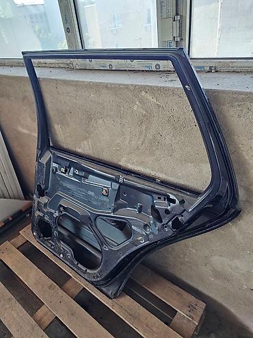 Двери и комплектующие: Дверь Задняя правая Mercedes-Benz, Б/у, Оригинал — 11