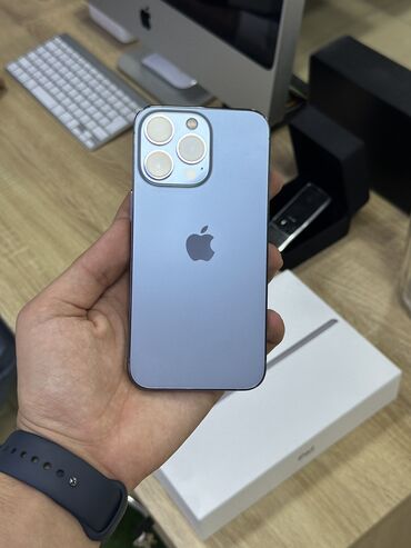 Apple iPhone: IPhone 13 Pro, 128 GB, Sierra Blue