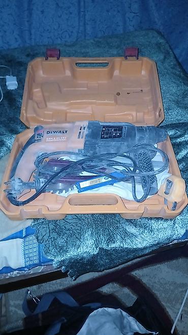 drel laqunda: Dewalt GBH 2-26 DRE Professional perforator dəsti - Güclü SDS-Plus — 1