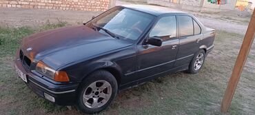 зеленый aston martin: BMW 3 series: 1992 г., 1.8 л, Механика, Бензин