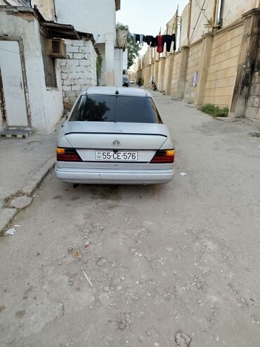 мерседес гигант 711: Mercedes-Benz E-Class W124 sedan - Kuzov: sedan, gümüşü rəng - Nömrə