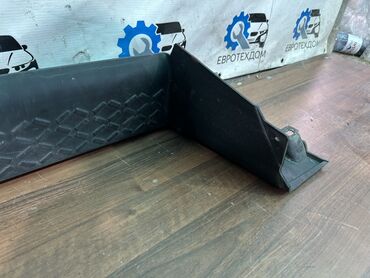 Бампер и комплектующие: Усилитель бампера MAN — 17