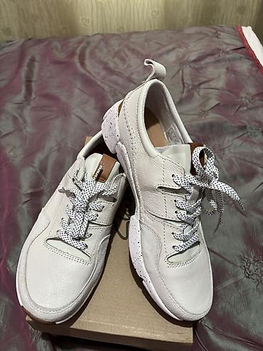 макасини: Мужские кроссовки, 42, Clarks, Новый, цвет - Белый — 2
