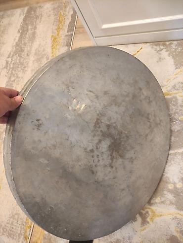 Mətbəx aksesuarları: Məhsul: Böyük ölçülü metal sini (mis/qalay alaşımlı görünüş) Təsvir — 3