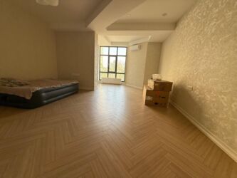 Долгосрочная аренда квартир: 3 комнаты, Собственник, Без подселения, С мебелью полностью — 1