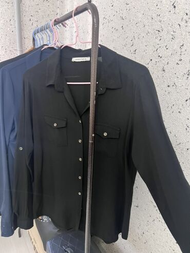 Рубашки: Стильные женские рубашки выполненные из легкой ткани. Размеры разные — 5