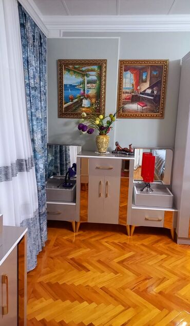 Günlük kirayə mənzillər: 2 otaqlı — 14